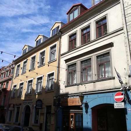 Three-Bedroom Apartment On Peldu 19 Рига Екстериор снимка