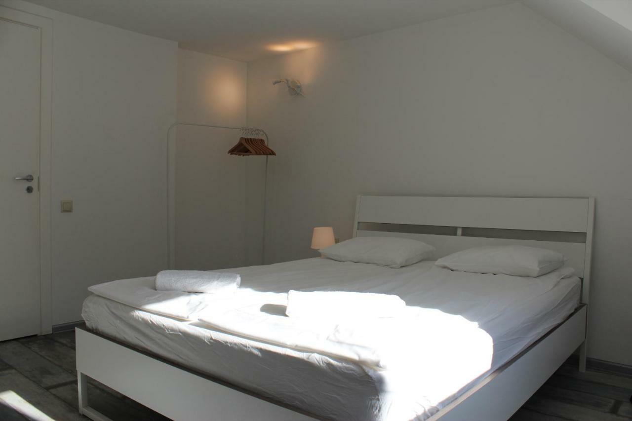 Three-Bedroom Apartment On Peldu 19 Рига Екстериор снимка