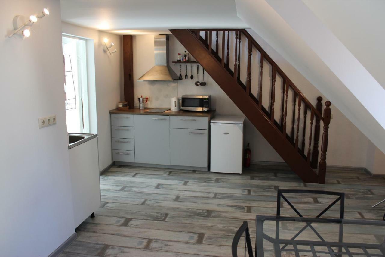 Three-Bedroom Apartment On Peldu 19 Рига Екстериор снимка